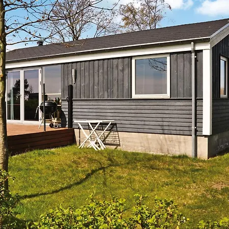 別荘 Two-bedroom In *